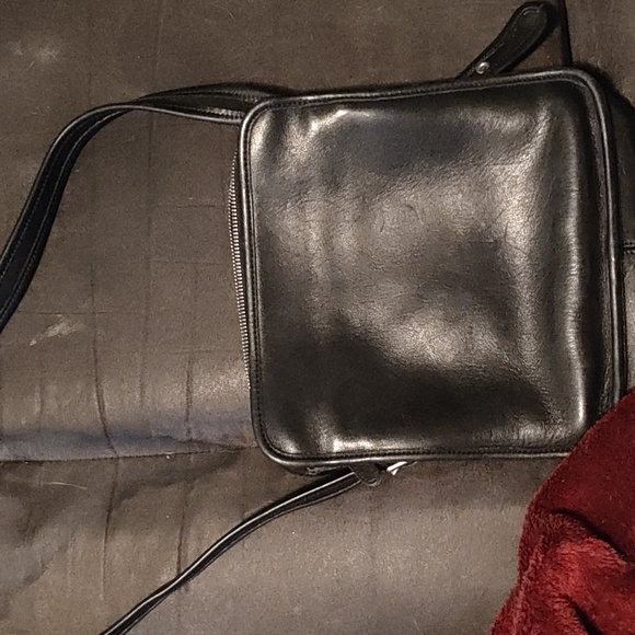 Coach Shoulder bac - Picture 2 of 2